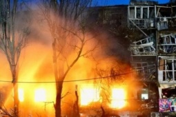 Thế giới - Nga phóng hơn 580 UAV và tên lửa, nổ lớn liên tiếp, báo động vang khắp Ukraine