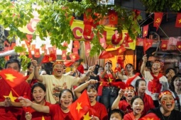 Thị trường - Tiêu dùng - Nở rộ dịch vụ ăn theo diễu binh