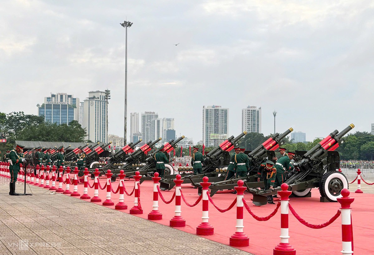 Dàn pháo lễ tại Sân vận động Mỹ Đình. Ảnh: Thu Trang