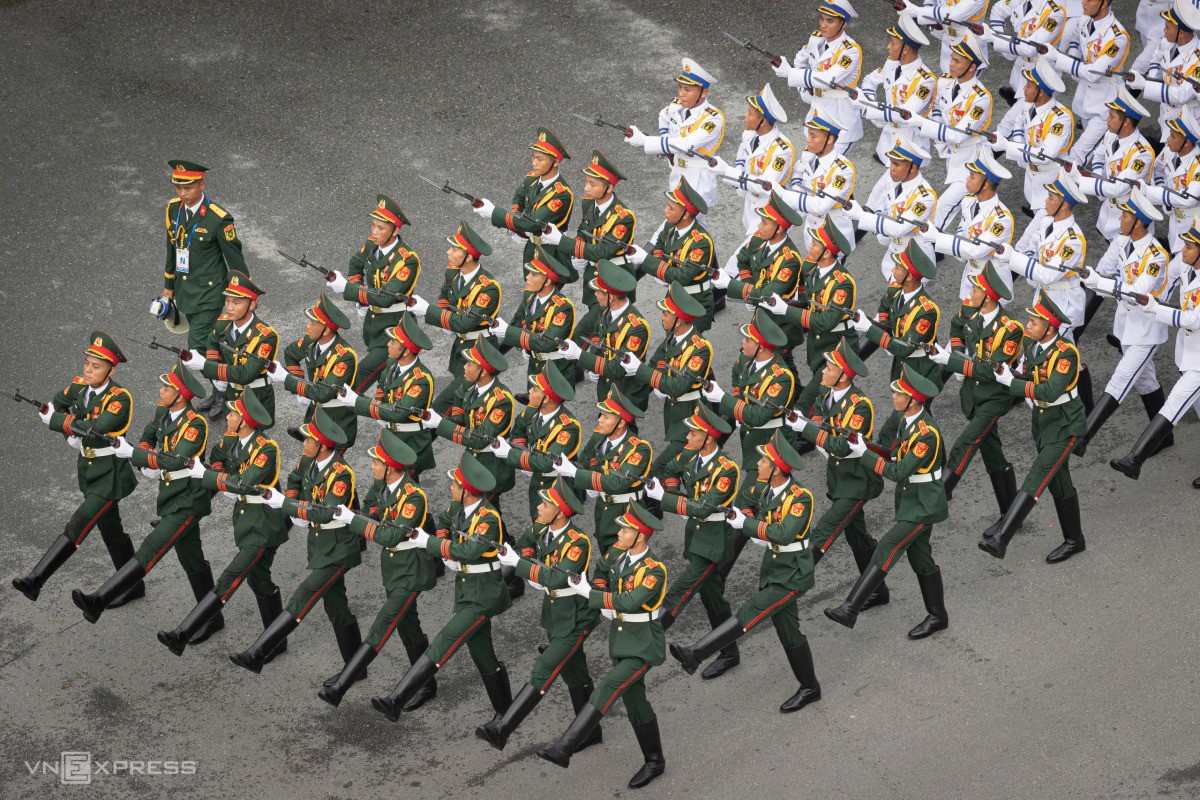 Khối sĩ Danh dự ba quân chủng. Ảnh: Sơn Tùng