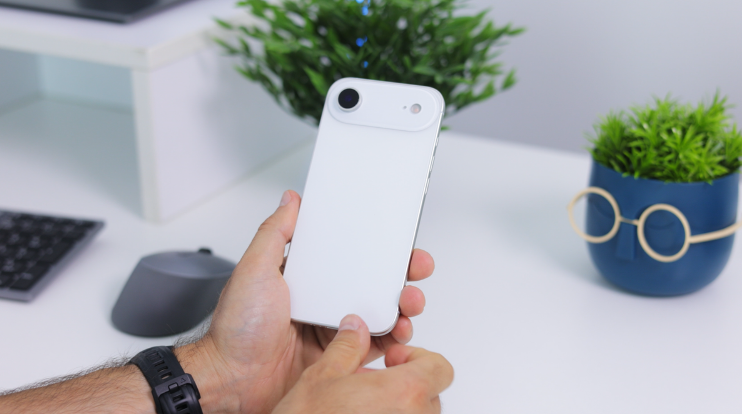Ảnh concept iPhone 17 Air.