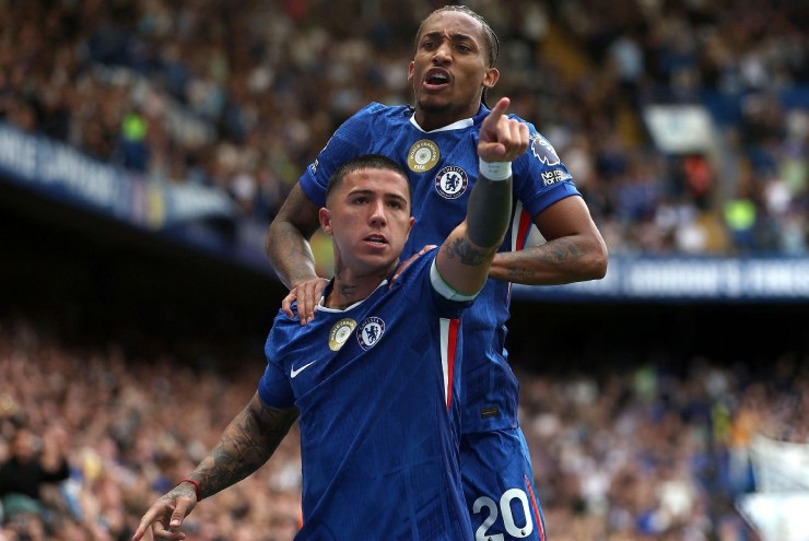 Enzo, Joao Pedro tỏa sáng giúp Chelsea giành 3 điểm