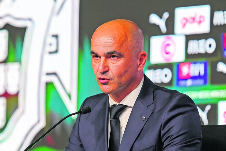 HLV Martinez đặt mục tiêu vô địch World Cup