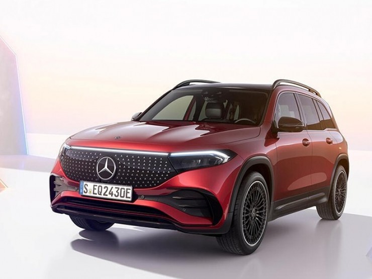 Mercedes-Benz Việt Nam cập nhật giá bán mới cho dòng xe điện EQB 250+