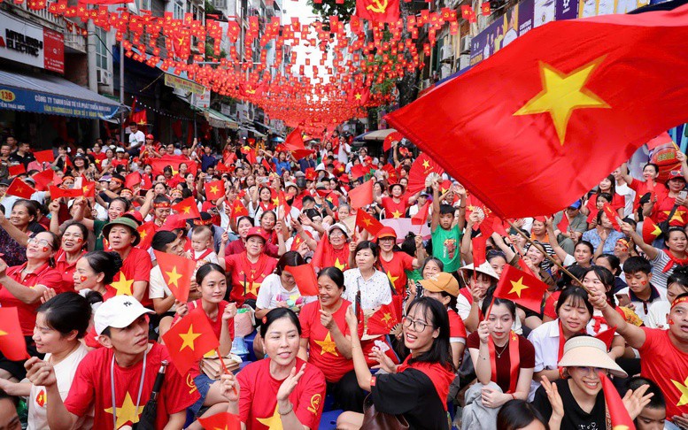 Nhiều ngân hàng tặng thêm tiền mặt, voucher, vàng SJC cho khách hàng mở mới tài khoản và liên kết với VNeID