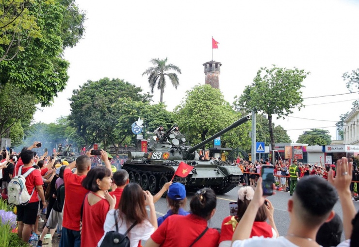 Khu vực Cột cờ Hà Nội.