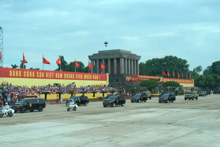 Đội hình xe nghiệp vụ đã góp phần bảo vệ tuyệt đối an toàn cho đối tượng cảnh vệ. Ảnh: ĐẶNG TRUNG