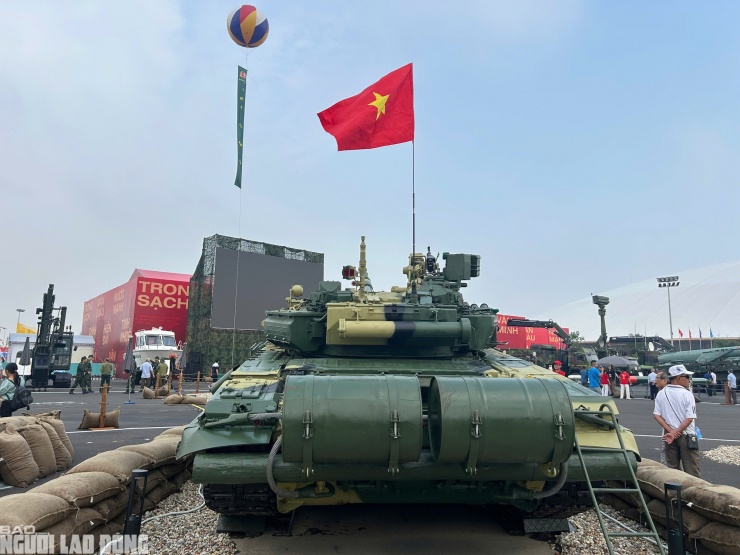 Cận cảnh xe tăng T-90S hiện đại nhất của Binh chủng Tăng thiết giáp - 9