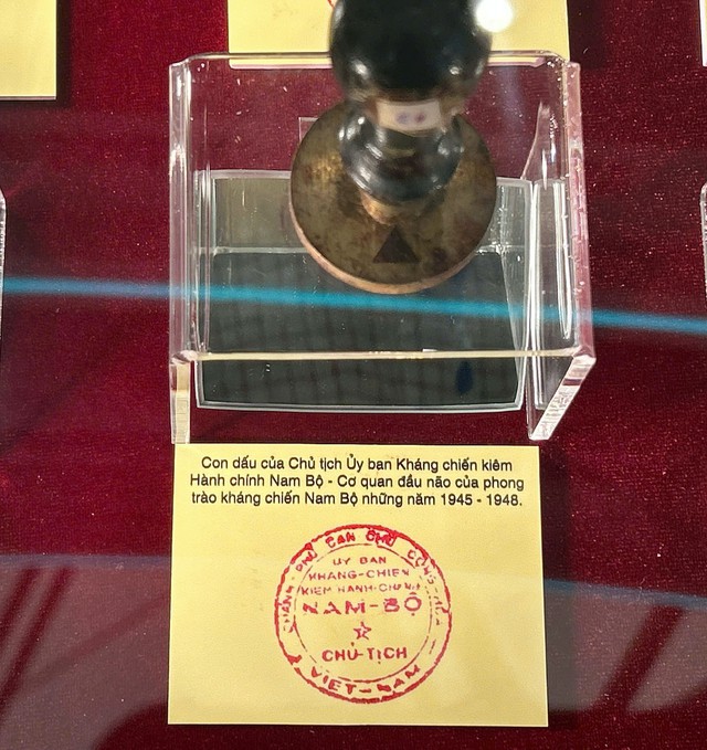 Con dấu của Chủ tịch Ủy ban Kháng chiến kiêm Hành chính Nam Bộ - Cơ quan đầu não của phong trào kháng chiến Nam Bộ những năm 1945 - 1948
