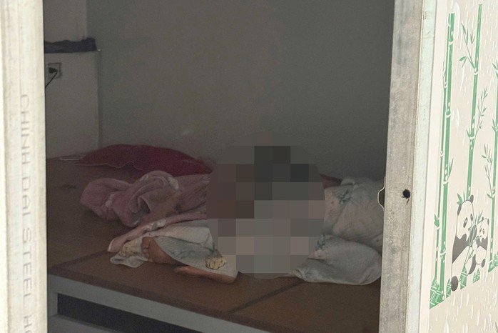 Thi thể cháu N.M.H. được phát hiện trong phòng trọ