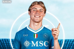 Tin mới nhất bóng đá tối 31/8: Hojlund "gây sốt" khi tới Napoli
