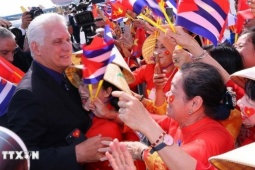 Chủ tịch Cuba bắt đầu thăm cấp nhà nước đến Việt Nam