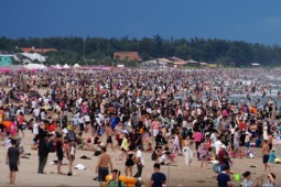 Biển Vũng Tàu kín đặc du khách