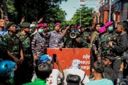 Biểu tình rung chuyển Indonesia nhiều người thiệt mạng, Tổng thống hủy công du Trung Quốc