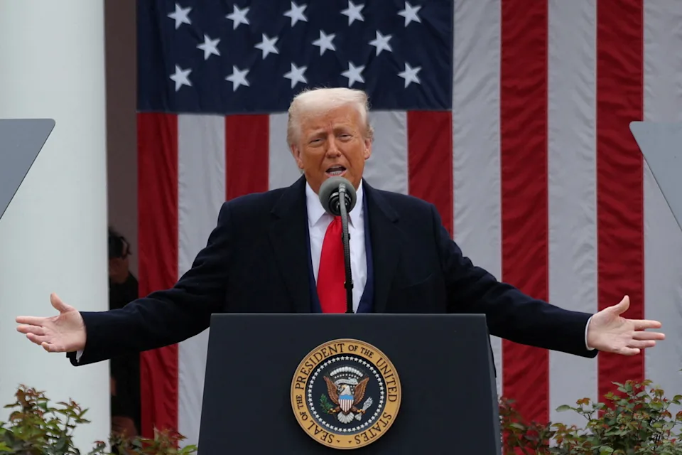 Cuộc chiến thương mại của ông Trump rối ren hơn bao giờ hết - 1