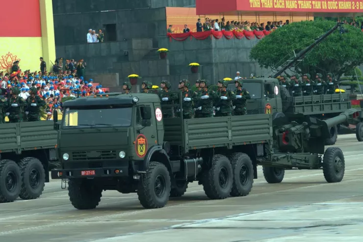 Uy lực từ dàn khí tài hiện đại bậc nhất của Quân đội tại A80 - 12