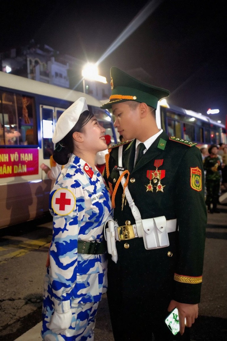 Dù ít gặp gỡ nhưng họ luôn hướng về nhau