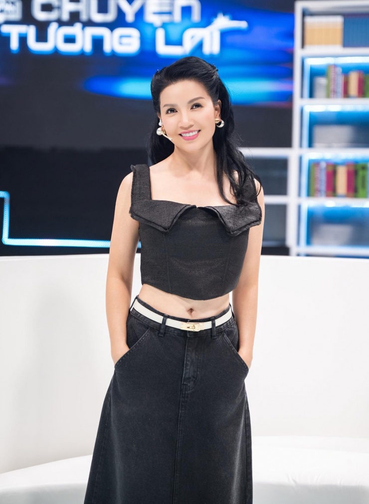 Cuộc sống của Ngọc Trinh &#39;Mùi ngò gai&#39; trước khi qua đời - 3