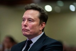 Tỷ phú Elon Musk: "Châu Âu có thể biến mất"