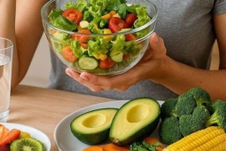 Top 10 rau củ quả mùa thu giúp gan khỏe, ăn đúng cách giảm nguy cơ bệnh tim mạch, đột quỵ
