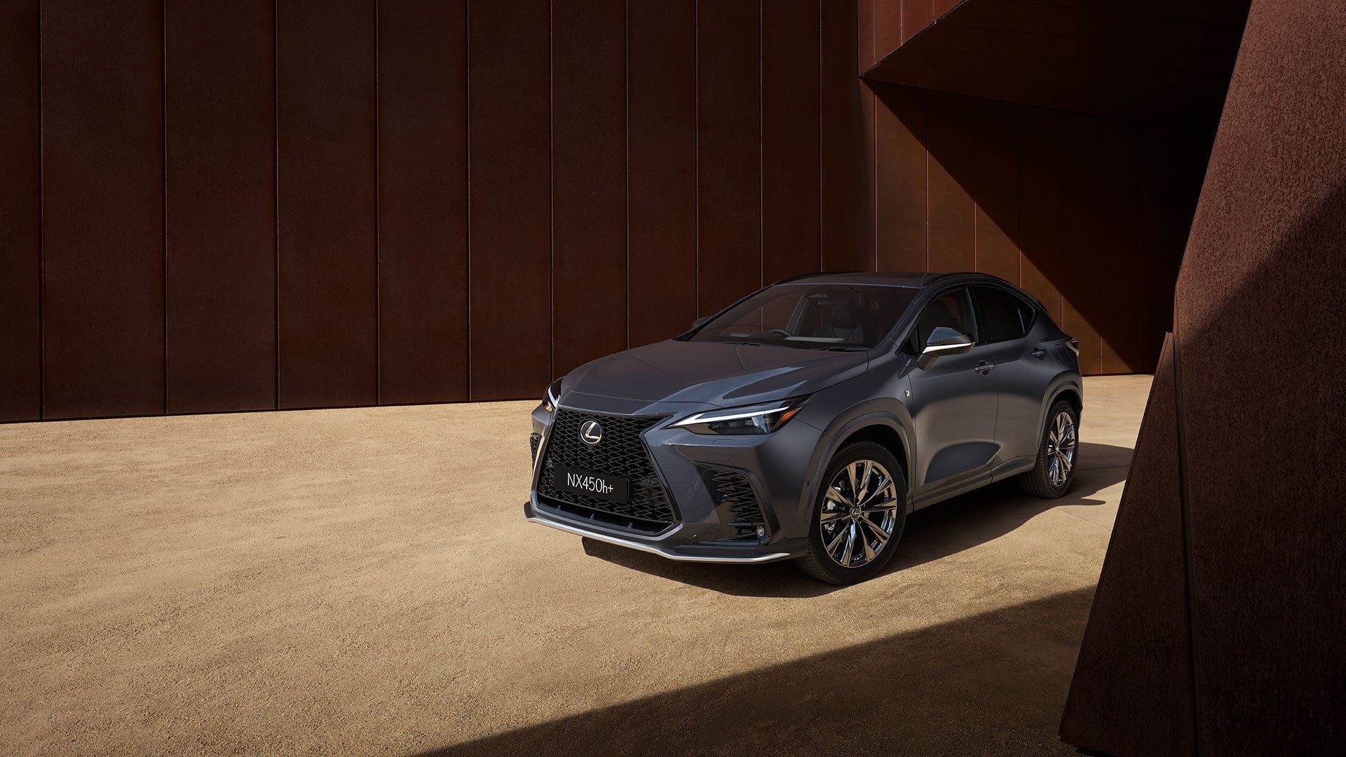Lexus NX 450h+