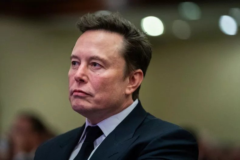 Tỷ phú Elon Musk: "Châu Âu có thể biến mất"