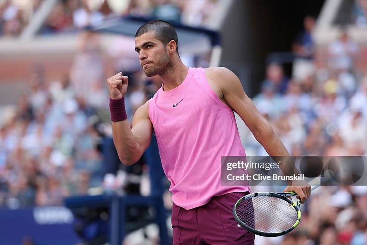 Alcaraz thể hiện bản lĩnh