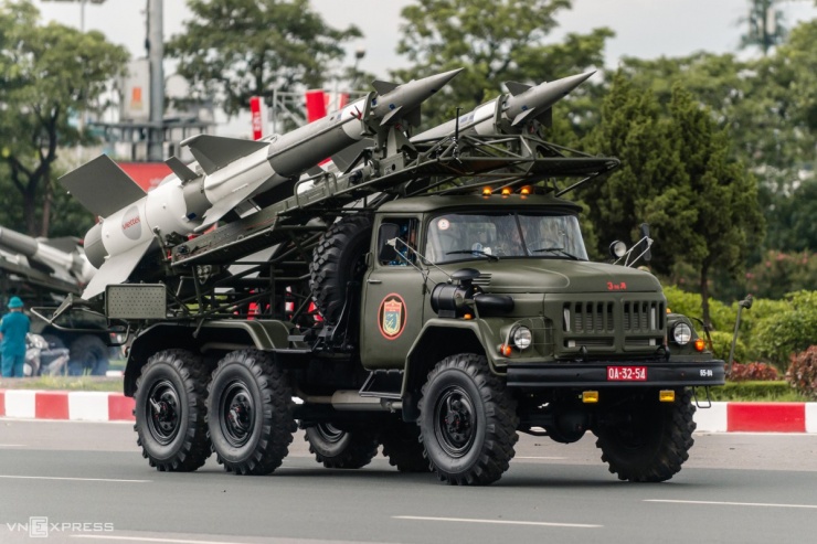 Dàn xe bánh lốp đặc chủng của Quân đội trong diễu binh A80 - 14