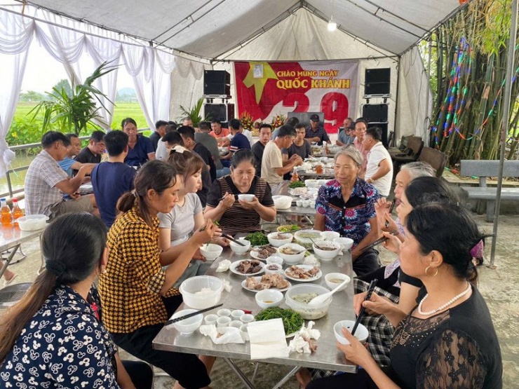 Bữa liên hoan 