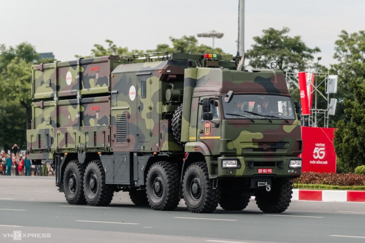 Dàn xe bánh lốp đặc chủng của Quân đội trong diễu binh A80 - 16