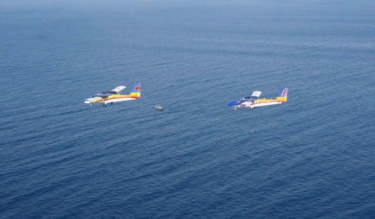 "Mắt thần của biển" - máy bay DHC-6. Ảnh: Quân chủng Hải quân