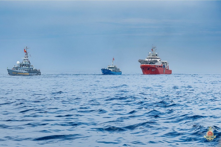 Biên đội tàu tìm kiếm cứu hộ đa năng, biên đội tàu bổ trợ. Ảnh: Quân chủng Hải quân