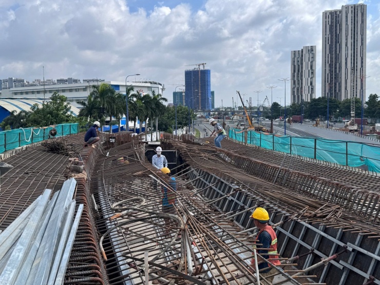&#39;Gác&#39; lại sum vầy, thi công xuyên lễ tại nút giao phức tạp bậc nhất TPHCM - 2