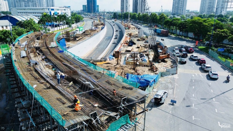 &#39;Gác&#39; lại sum vầy, thi công xuyên lễ tại nút giao phức tạp bậc nhất TPHCM - 5