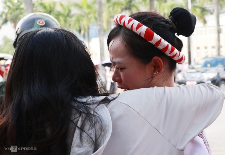 Quân dân bịn rịn sau lễ diễu binh mừng Quốc khánh - 2