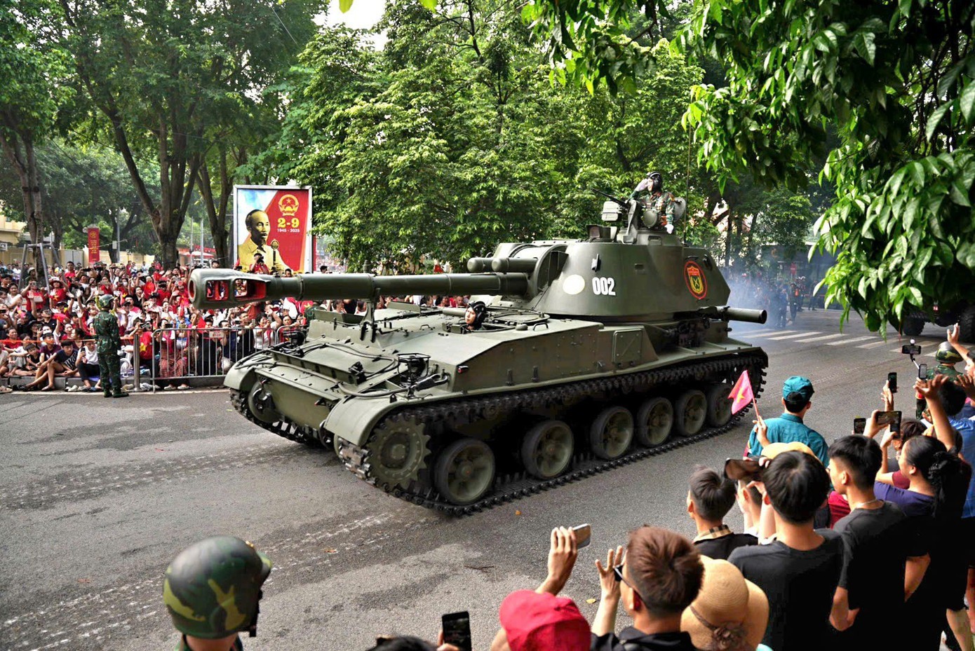 Nhịp quân hành trên phố, triệu trái tim hòa ca - 18