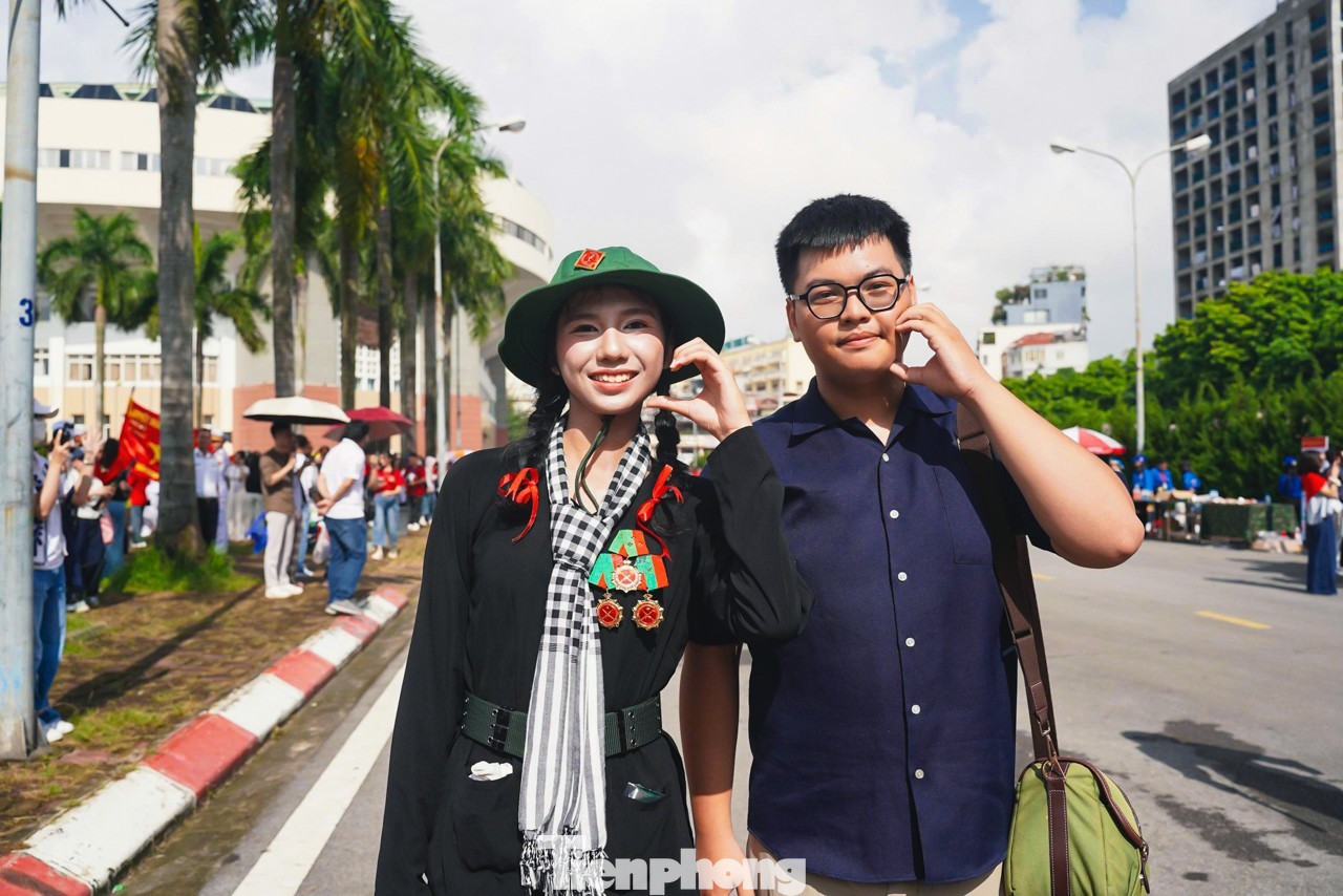 Nhịp quân hành trên phố, triệu trái tim hòa ca - 28