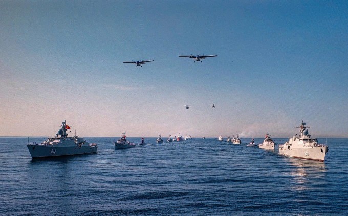 Lần đầu diễu binh trên biển - 2