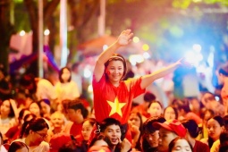 Toàn cảnh Hà Nội đêm không ngủ