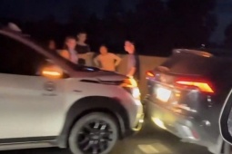 Tin tức trong ngày - 10 ôtô tông liên hoàn trên cao tốc Phan Thiết - Dầu Giây