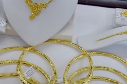 Kinh doanh - Giá vàng hôm nay 2-9: Biến động mạnh do loạt dữ liệu kinh tế từ Mỹ