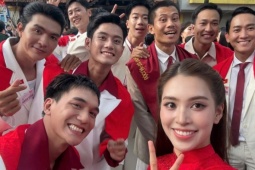 Giải trí - Hoa hậu Tiểu Vy và diễn viên 'Mưa đỏ' hòa ca