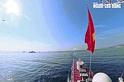 Tin tức trong ngày - Những hình ảnh chưa phát trực tiếp về sức mạnh Hải quân nhân dân Việt Nam tại A80