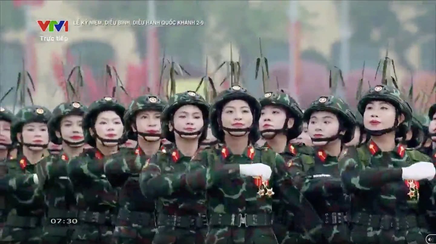 Khối nữ chiến sĩ Thông tin