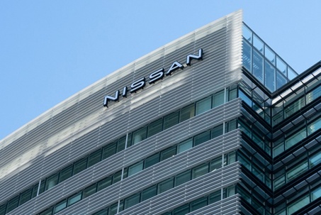 Hãng xe Nissan rơi khỏi TOP 10 thương hiệu toàn cầu sau 16 năm