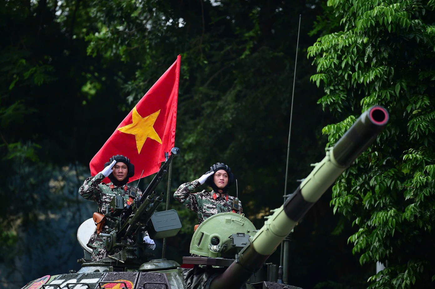 Nhịp quân hành trên phố, triệu trái tim hòa ca - 7