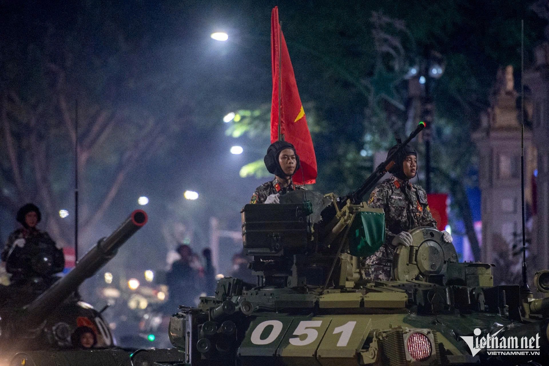 Xe tăng T-90S là loại xe tăng chiến đấu chủ lực hiện đại nhất của QĐND Việt Nam hiện nay. Ảnh: Thế Bằng