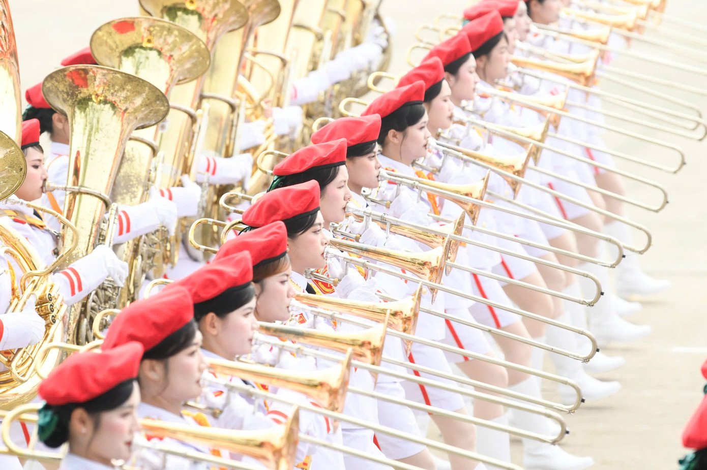 Những &#39;bông hồng thép&#39; trong lễ diễu binh trên Quảng trường Ba Đình - 7