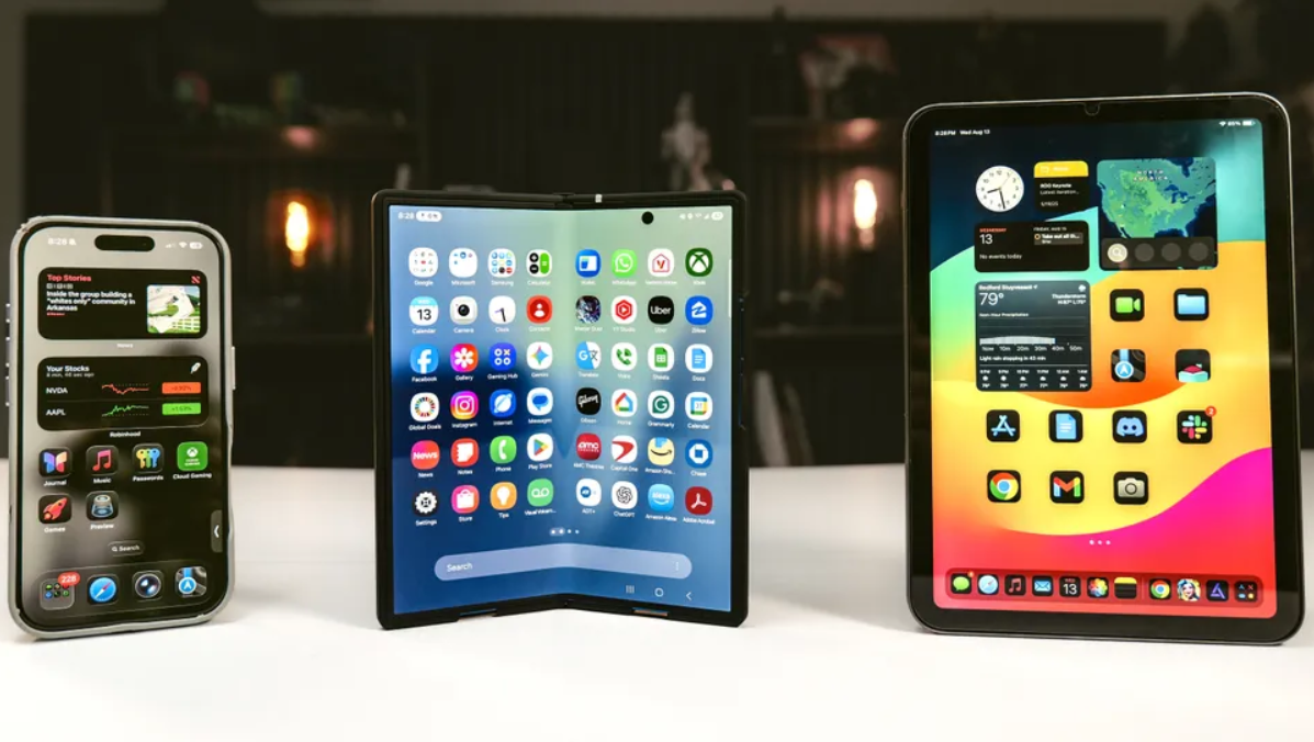 iPhone 16 Pro, iPad Mini 7 và Galaxy Z Fold 7.