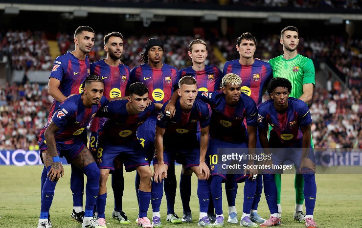 Pedri đang là tiền vệ trụ cột của Barcelona